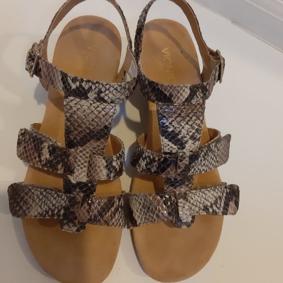 Vionic Shoes - Vionic Glenda Sandals size 9